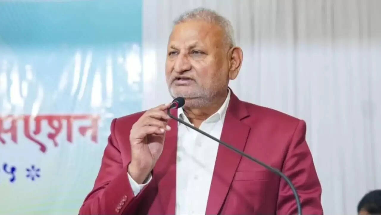 महाराष्ट्र के मंत्री माणिकराव कोकाटे की मुश्किलें बढ़ीं, अरेस्ट वारंट जारी