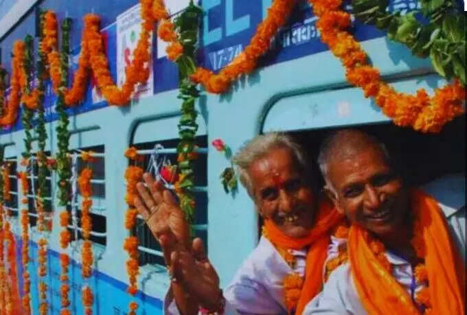 मुख्यमंत्री तीर्थदर्शन योजना: बुजुर्गों के लिए नई यात्रा कार्यक्रम की प्रतीक्षा