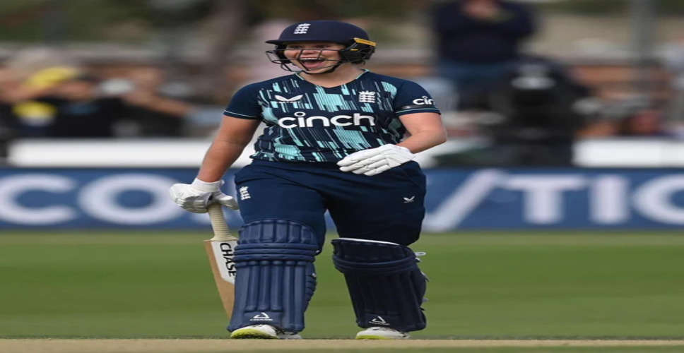 इंग्लिश ऑलराउंडर एलिस डेविडसन महिला वनडे टीम में शामिल