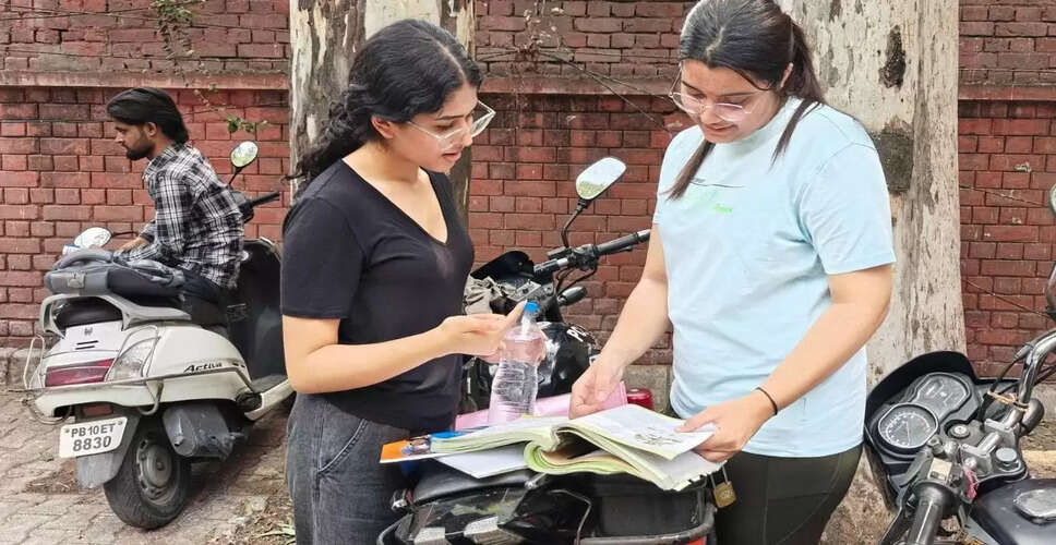 जेईई मेन और नीट यूजी की तैयारी: एक साथ कैसे करें सफलतापूर्वक?