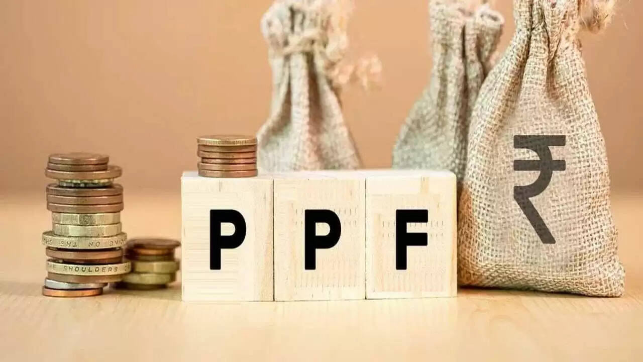 PPF योजना: 12,500 रुपये की मासिक बचत से 41 लाख का फंड कैसे बनाएं