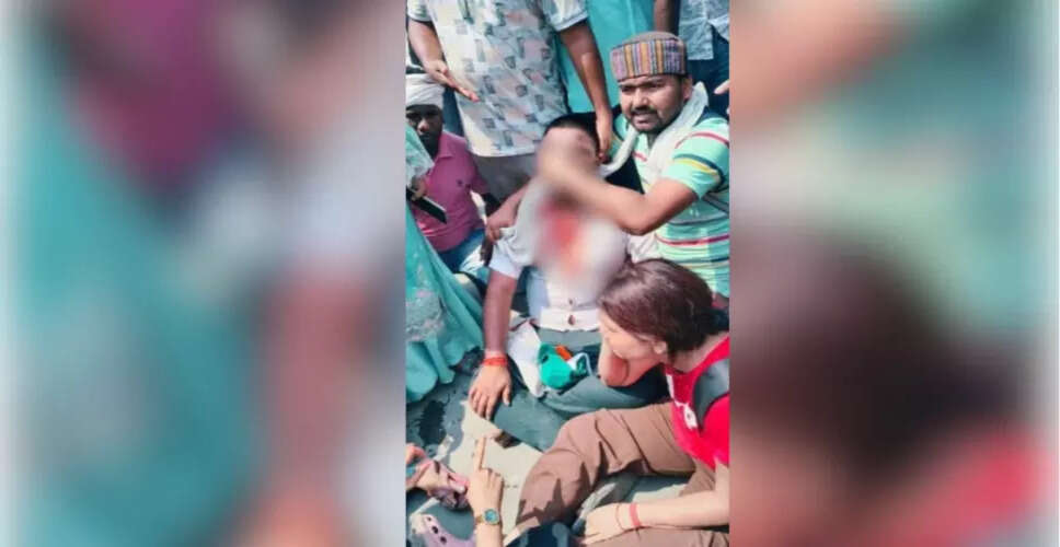 बिहार में शिक्षकों की भर्ती को लेकर छात्रों का प्रदर्शन
