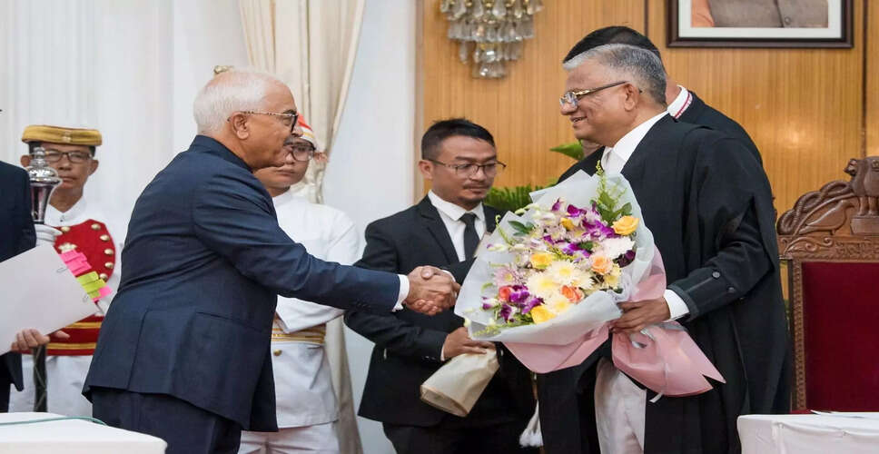 मणिपुर उच्च न्यायालय के नए मुख्य न्यायाधीश की शपथ ग्रहण समारोह