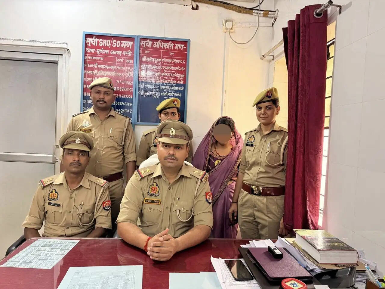 युवक को आग में जलाने वाली महिला गिरफ्तार