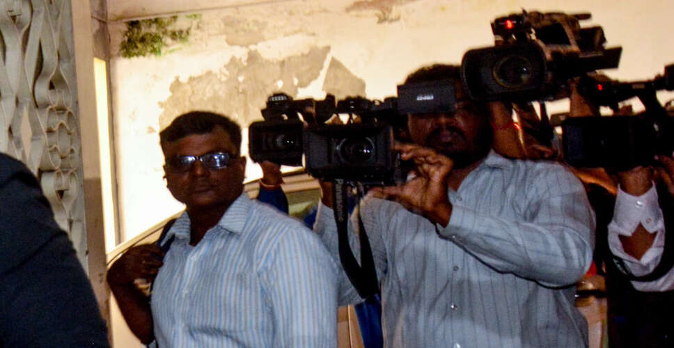 हैदराबाद में हाई-प्रोफाइल पार्टी पर छापेमारी, 6 लोग हिरासत में