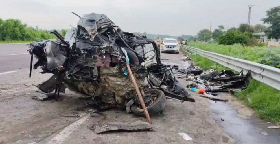 दिल्ली-मुंबई एक्सप्रेसवे पर फिर हुआ भीषण हादसा, तीन घायल