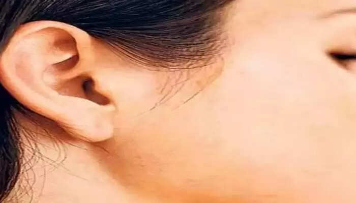 कान के बाल और जीवन के राज: जानें क्या कहते हैं ये संकेत