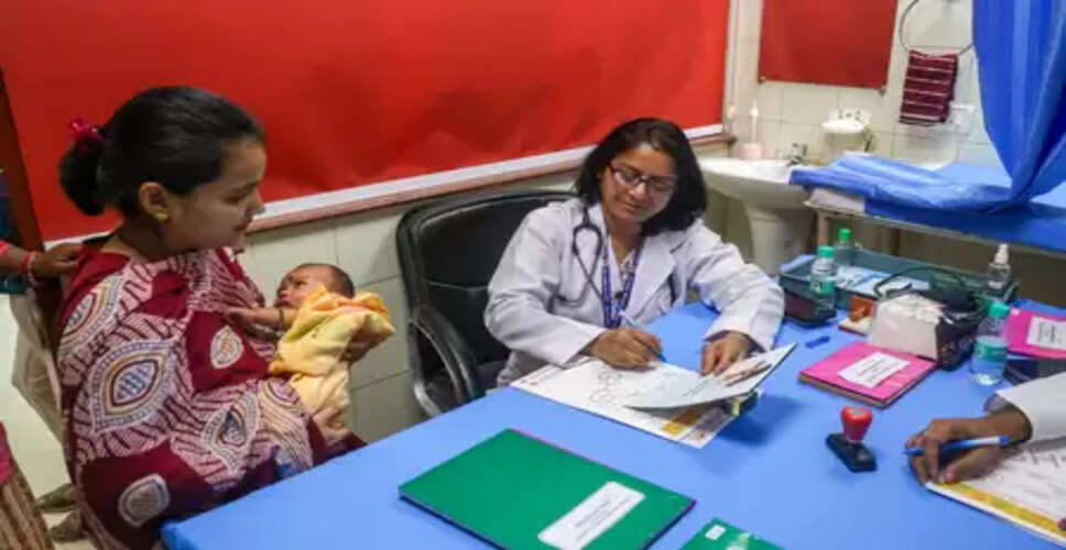 जून तक कुल 16,912 जन औषधि केंद्र हुए स्थापित, नागरिकों को 38,000 करोड़ रुपए की बचत हुई : अनुप्रिया पटेल