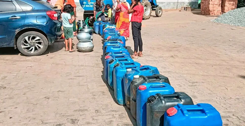 जैसलमेर में भीषण गर्मी और पानी की किल्लत से परेशान स्थानीय निवासी