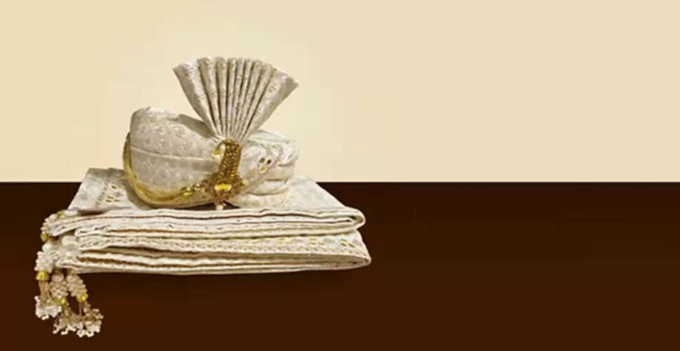 दूल्हों के लिए स्टाइलिंग टिप्स: शादी के दिन का लुक कैसे बनाएं खास