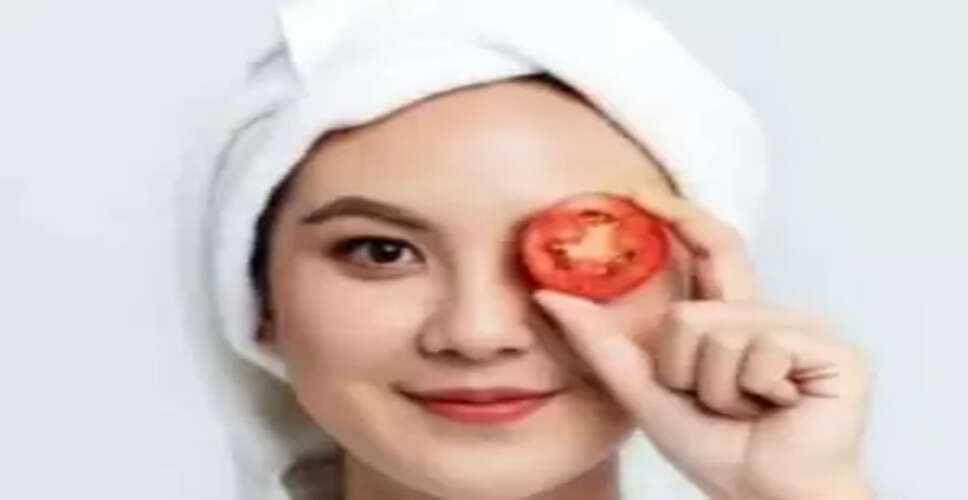 त्वचा के लिए टमाटर के अद्भुत लाभ: जानें कैसे करें उपयोग