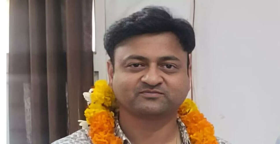 आनंद मालवीय का विवाद: सरकारी आदेश में 'घंटा' शब्द के कारण एसडीएम की कुर्सी गई