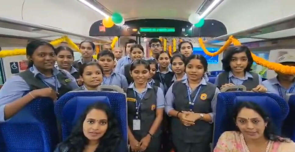 केरल में वंदे भारत एक्सप्रेस के उद्घाटन पर विवाद: मुख्यमंत्री का आरोप