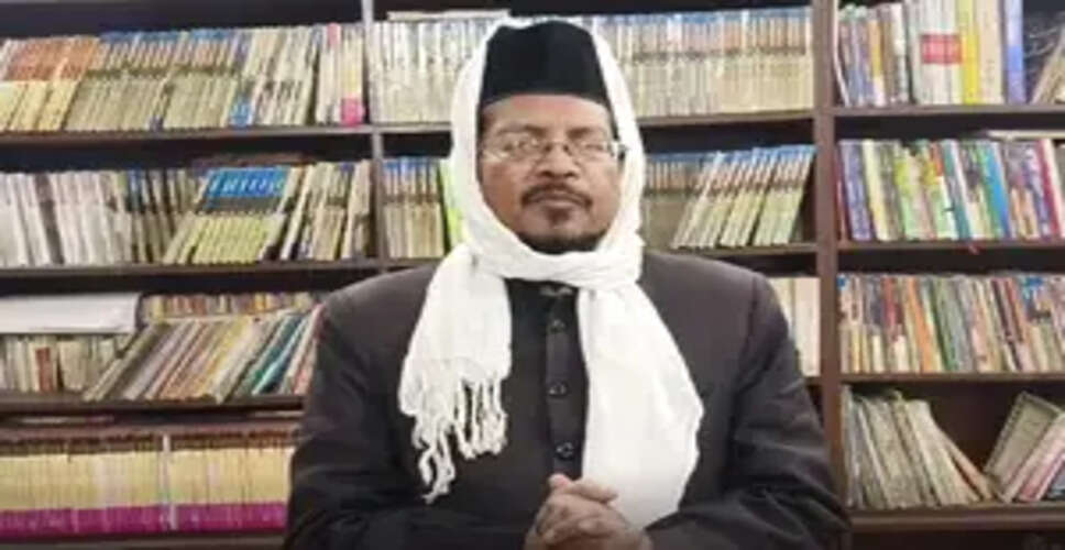 महाकुंभ के श्रद्धालुओं का मुस्लिम पुष्प वर्षा से स्वागत करें : शहाबुद्दीन रजवी बरेलवी
