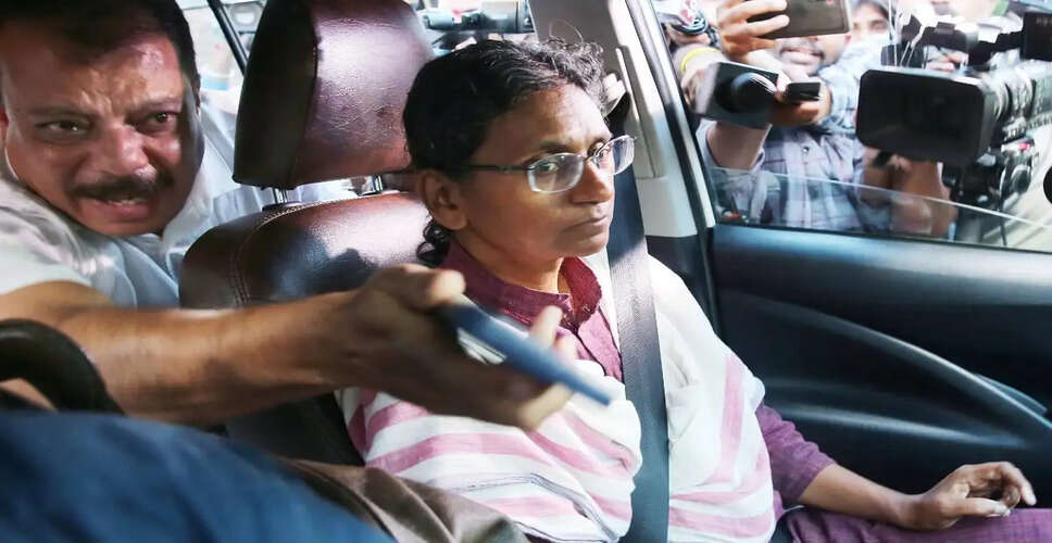 कांग्रेस उम्मीदवार मीनाक्षी नटराजन ने नामांकन रद्द करने के खिलाफ सुप्रीम कोर्ट में दी याचिका
