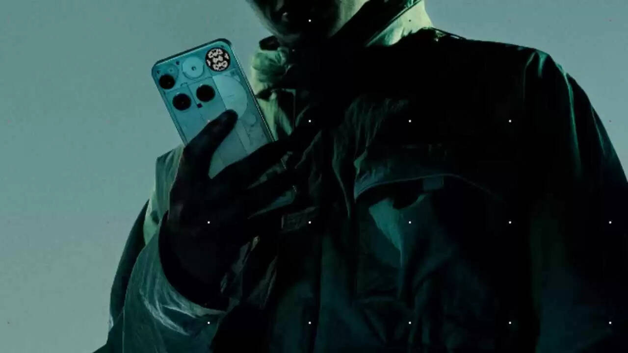 Nothing Phone 3 की कीमत में भारी कटौती, 35,000 रुपये तक का डिस्काउंट