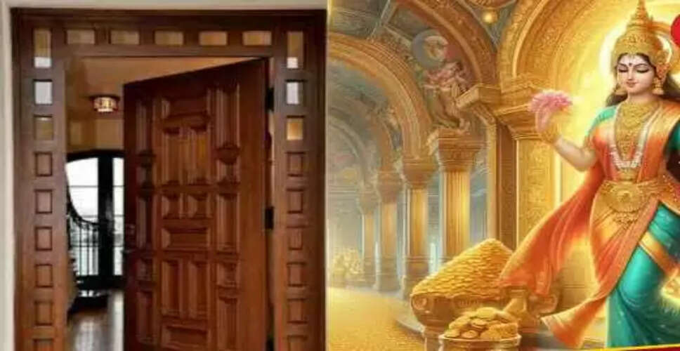 मुख्य द्वार के लिए वास्तु टिप्स: समृद्धि के लिए सही दिशा और आकार