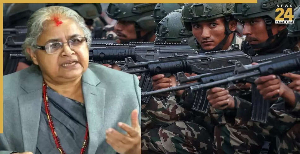नेपाल में पूर्व मुख्य न्यायाधीश सुषिला कार्की का प्रधानमंत्री के रूप में शपथ ग्रहण