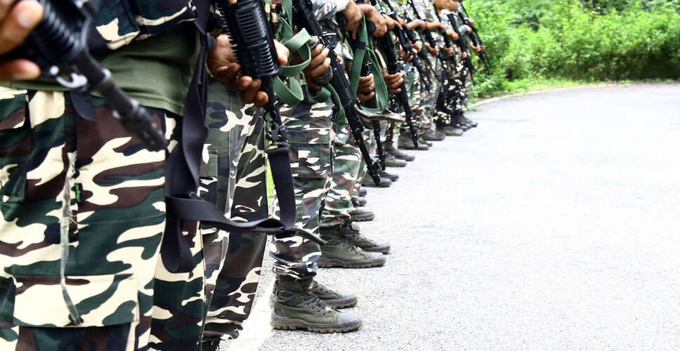 एचडीएफसी बैंक की महिला कर्मचारी का सैन्यकर्मी के साथ अपमानजनक व्यवहार वायरल