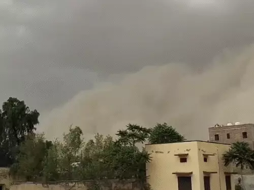 बीकानेर में अचानक बवंडर ने मचाई तबाही, स्थानीय लोग परेशान