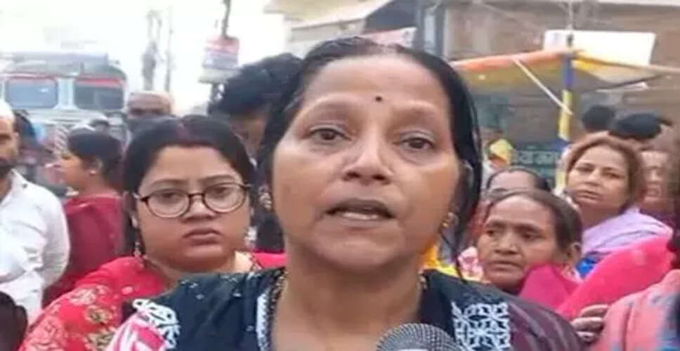 पटना में युवक की हत्या के खिलाफ परिजनों का प्रदर्शन