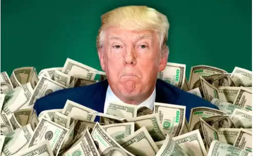 डोनाल्ड ट्रंप की संपत्ति में वृद्धि: क्रिप्टो और रियल एस्टेट का योगदान