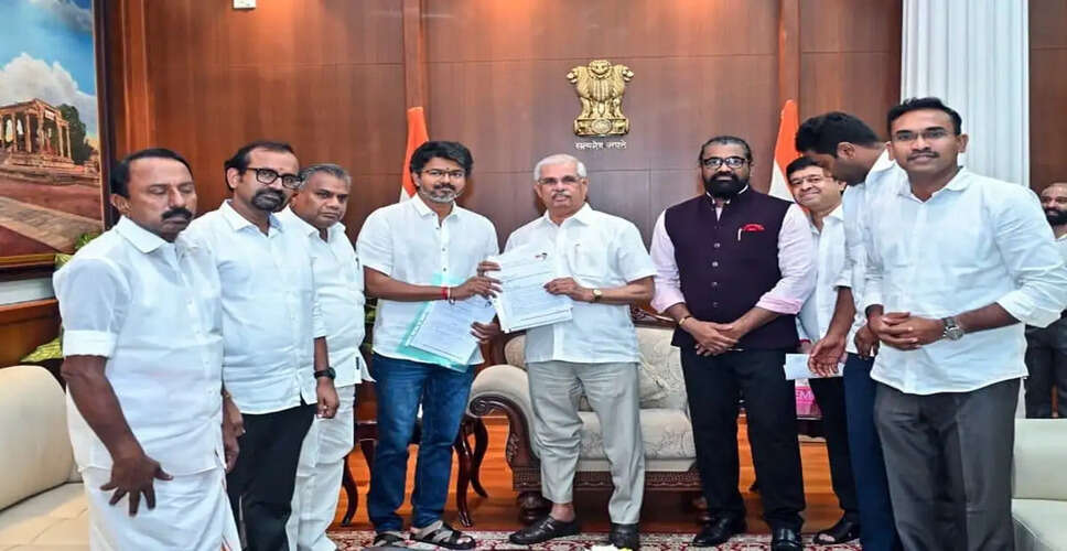 विजय का मुख्यमंत्री पद की शपथ ग्रहण समारोह, तमिलनाडु में राजनीतिक हलचल