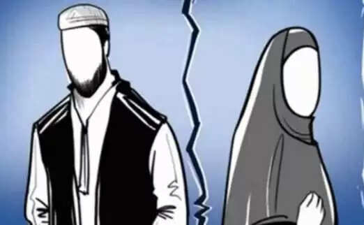 उत्तर प्रदेश में तीन तलाक का मामला: पत्नी ने भाई के लिए दी किडनी, पति ने वाट्सएप पर तलाक दिया