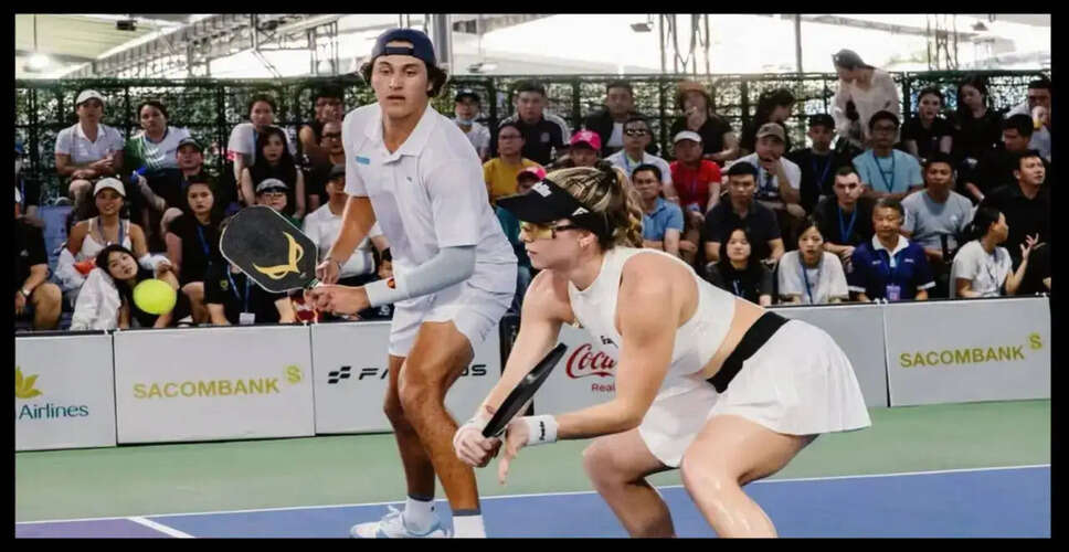 सोफिया सिविंग और जैक मुनरो ने पिकलबॉल इंटरनेशनल टूर में दो-दो खिताब जीते