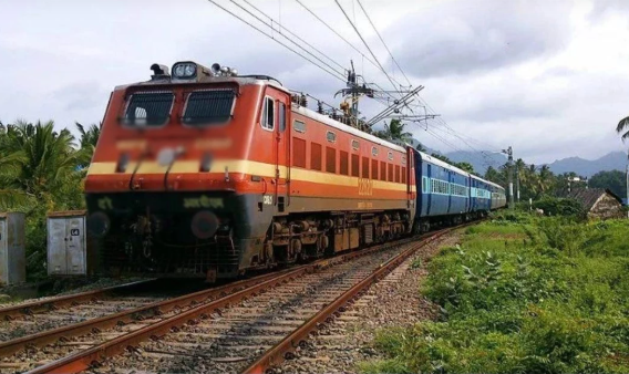 कालिंदी एक्सप्रेस का ठहराव अस्थायी रूप से बदला गया