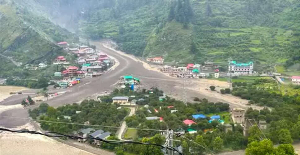 उत्तराखंड : उत्तरकाशी के नौगांव में फटा बादल, बचाव कार्य जारी