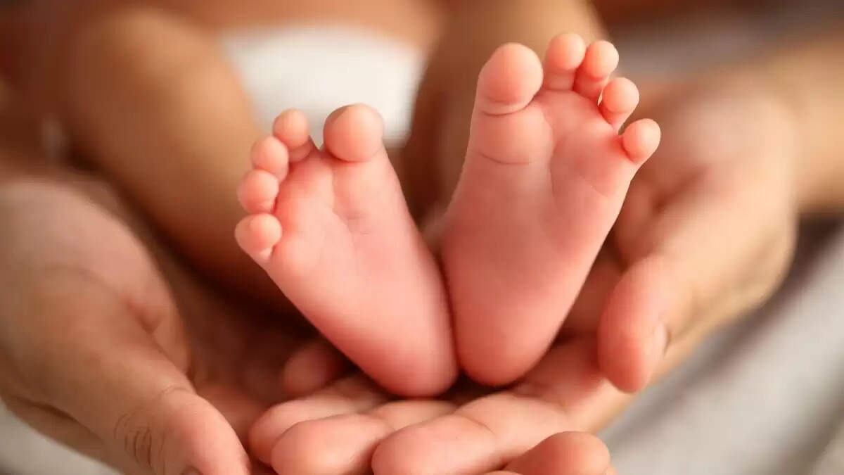 ओडिशा में नवजात बच्ची की बिक्री का मामला: दंपति ने आर्थिक तंगी में लिया कदम