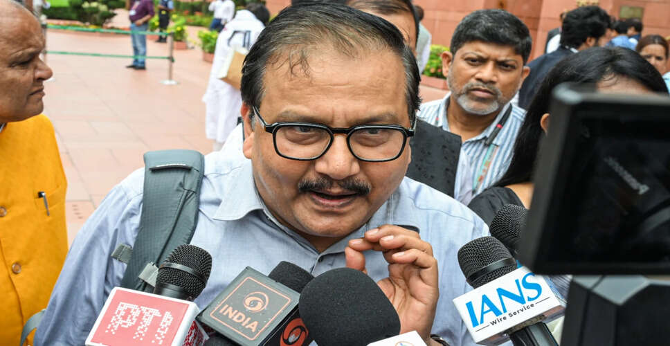 बिहार चुनाव: राजद नेता ने नीतीश कुमार की भूमिका पर उठाए सवाल