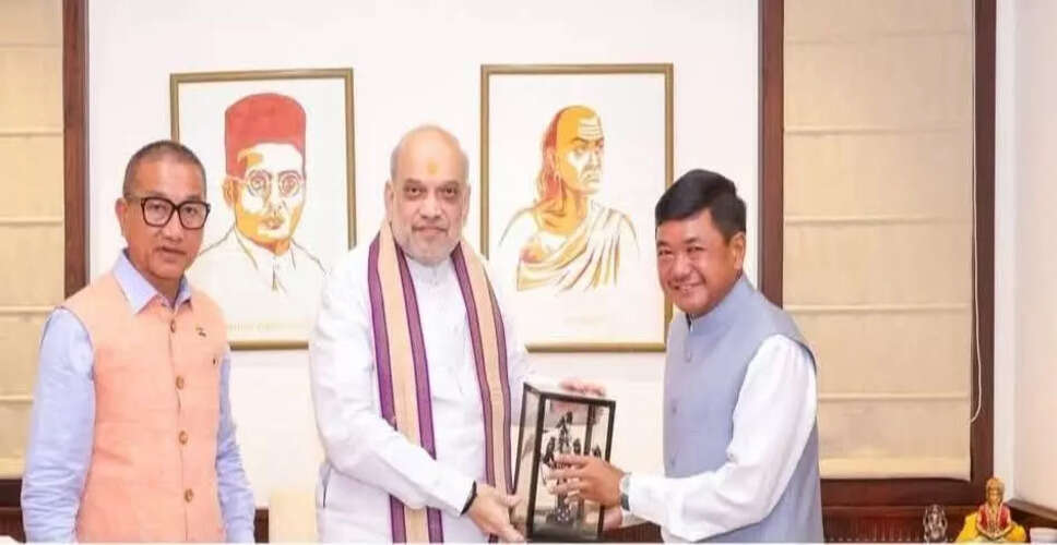कर्बी आंगलोंग में विकास के लिए केंद्रीय गृह मंत्री से मिले सीईएम तुलिराम रोंघांग