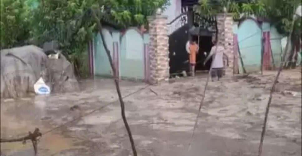 डोडा के भलेसा में आई बाढ़ के बाद प्रशासन सतर्क, राहत-बचाव कार्य शुरू