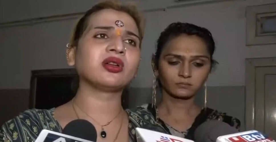 इंदौर में ट्रांसजेंडर समुदाय के सदस्यों द्वारा सामूहिक फिनाइल सेवन की घटना