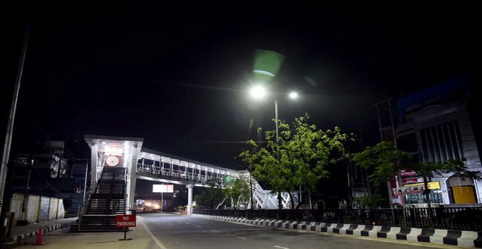 गन्ना किसानों का प्रदर्शन कर्नाटक में हिंसक हुआ, ट्रैक्टरों में आगजनी