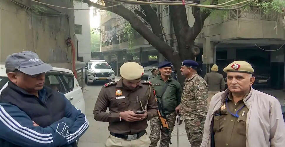 कश्मीर में शिक्षा के संदिग्ध समझौतों पर बड़ा निर्णय