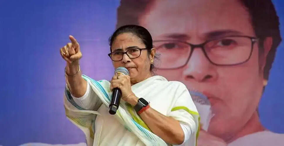 ममता बनर्जी के सनसनीखेज दावे: बांग्लादेश हत्या मामले में गृह मंत्री का फोन
