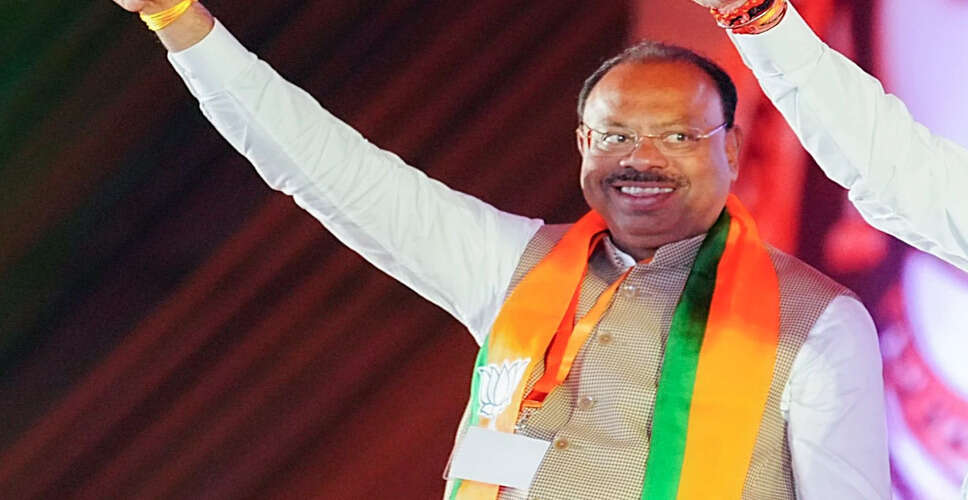 महाराष्ट्र में बाढ़ प्रभावित किसानों को दिवाली से पहले मुआवजा मिलने की संभावना