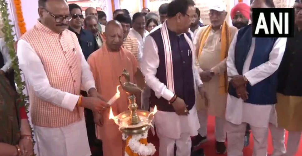 योगी आदित्यनाथ ने पीएम मोदी के जन्मदिन पर सेवा पखवाड़ा कार्यक्रम की शुरुआत की