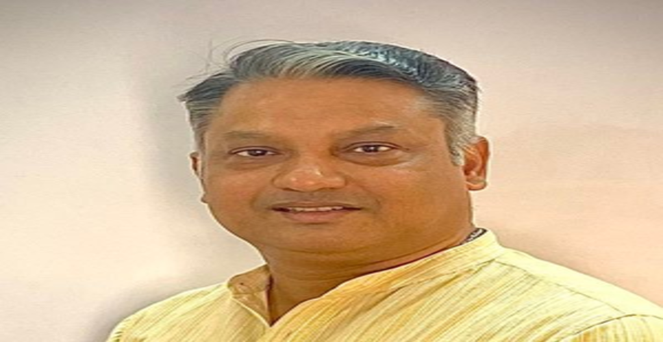 बंगाल भाजपा ने चुनाव आयोग से दो तृणमूल उम्मीदवारों के नामांकन रद्द करने की मांग की