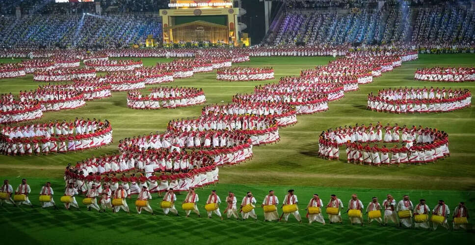 जुमुर बिनंदिनी प्रदर्शन के प्रतिभागियों को मिलेगा 25,000 रुपये का पुरस्कार
