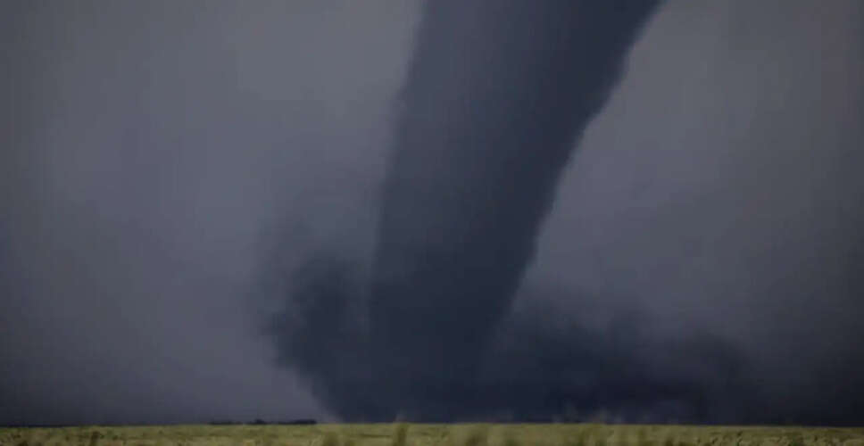 मिल्वौकी में आए तूफान ने बढ़ाई चिंता, नागरिकों को दी गई सुरक्षा सलाह