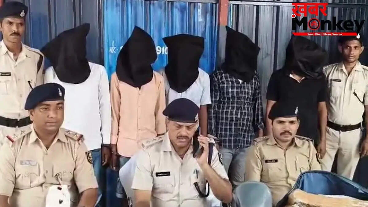 पटना पुलिस ने विशेष चेकिंग अभियान में 5 लोगों को किया गिरफ्तार