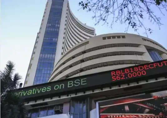 शेयर बाजार में सकारात्मक रुझान, सेंसेक्स और निफ्टी में बढ़त