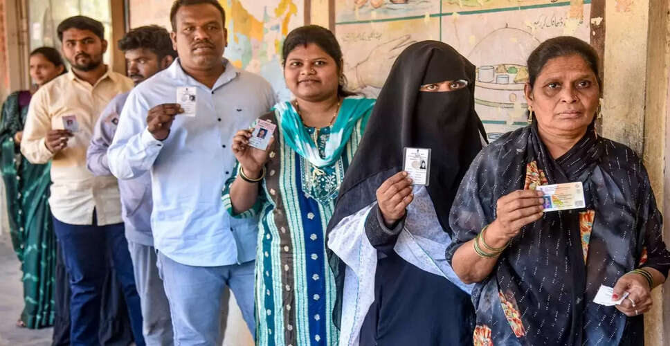 गाजियाबाद में वोटर लिस्ट में 8 लाख नाम कटे, जानें पूरी जानकारी