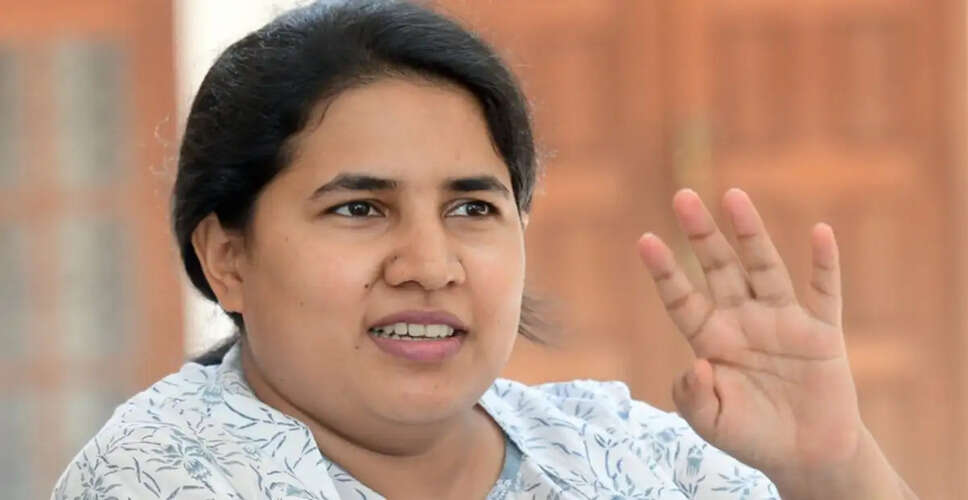 ED ने पिनाराई विजयन की बेटी वीना टी को मनी लॉन्ड्रिंग मामले में तलब किया