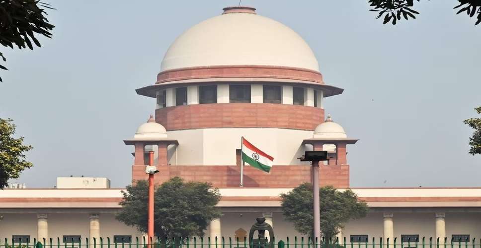 इनकम टैक्स असेसमेंट केस : गांधी परिवार और आप की याचिका पर 28 नवंबर को अगली सुनवाई