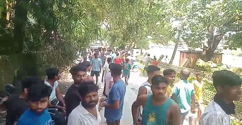 धुबरी में मंदिर परिसर में मांस मिलने से भड़की हिंसा